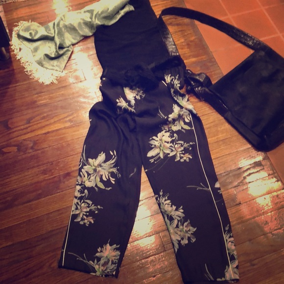 Zara Pants - SILKY ZARA Easy pant Blk Floral Wht Trim Tux